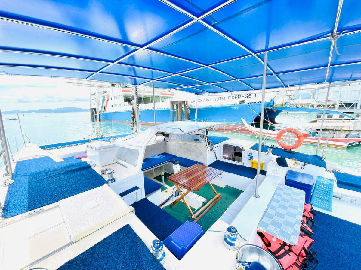 Gaea Private Yacht Charter – Premium Day & Sunset Party Cruise (4 Hours)