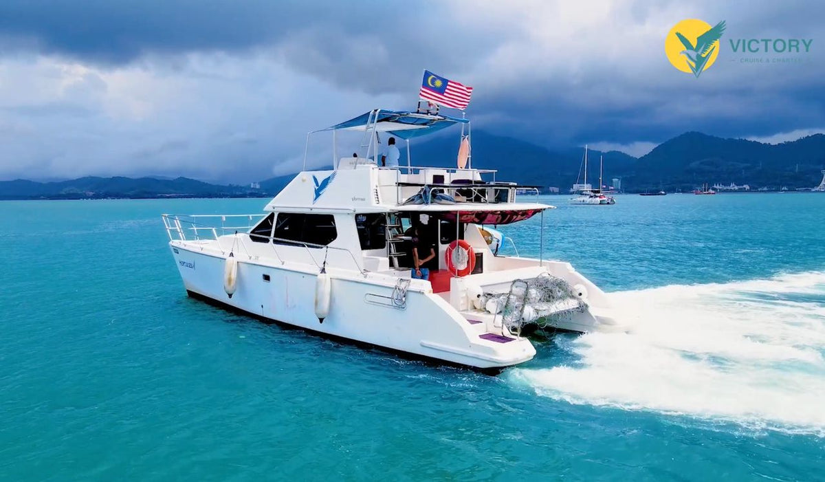 Hercules Private Yacht Charter – Luxury Party & Sunset Cruise Experience (4 Hours)