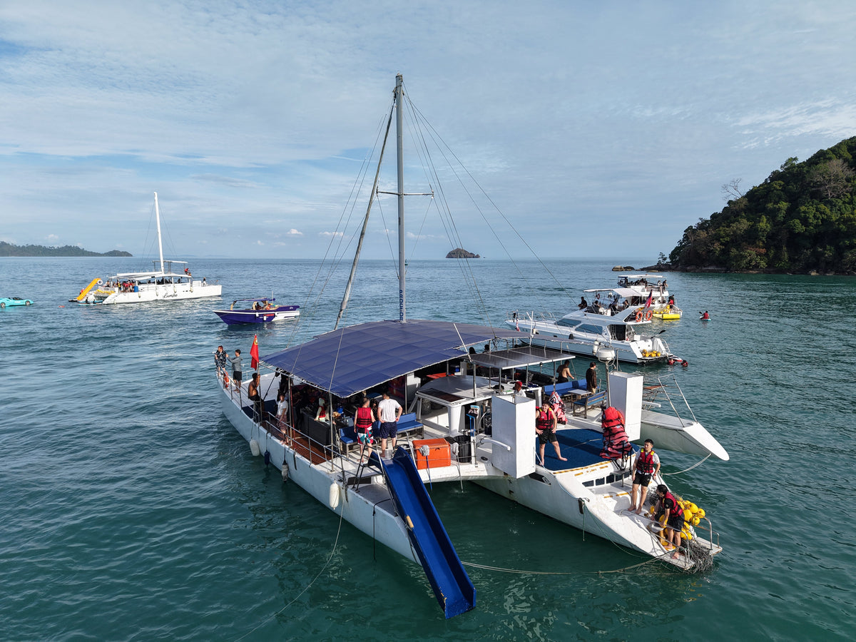 Sunset Sharing Cruise – Langkawi (4 Hours)