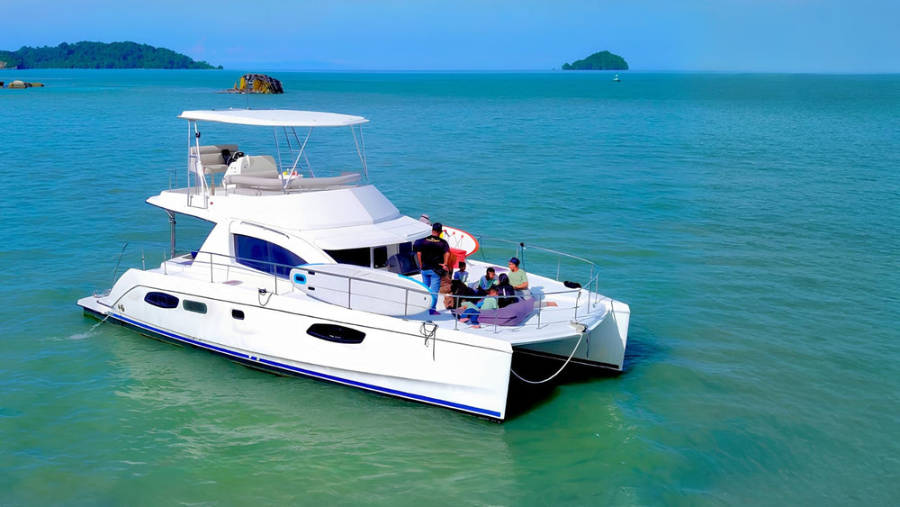 Ocean Bliss – Luxurious Private Catamaran Cruise (4 Hours)