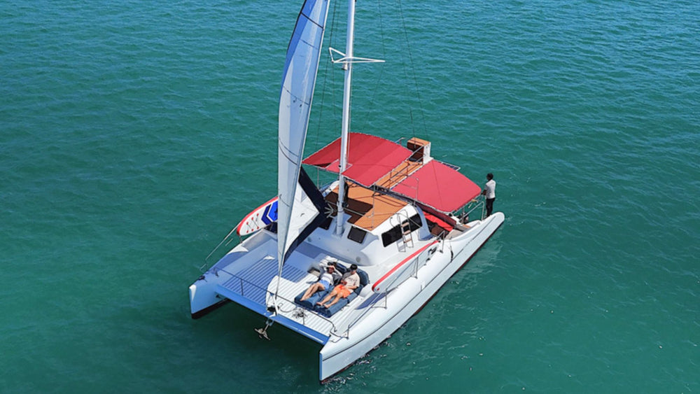 Masami – Spacious Front & Upper Deck Yacht (4 Hours)