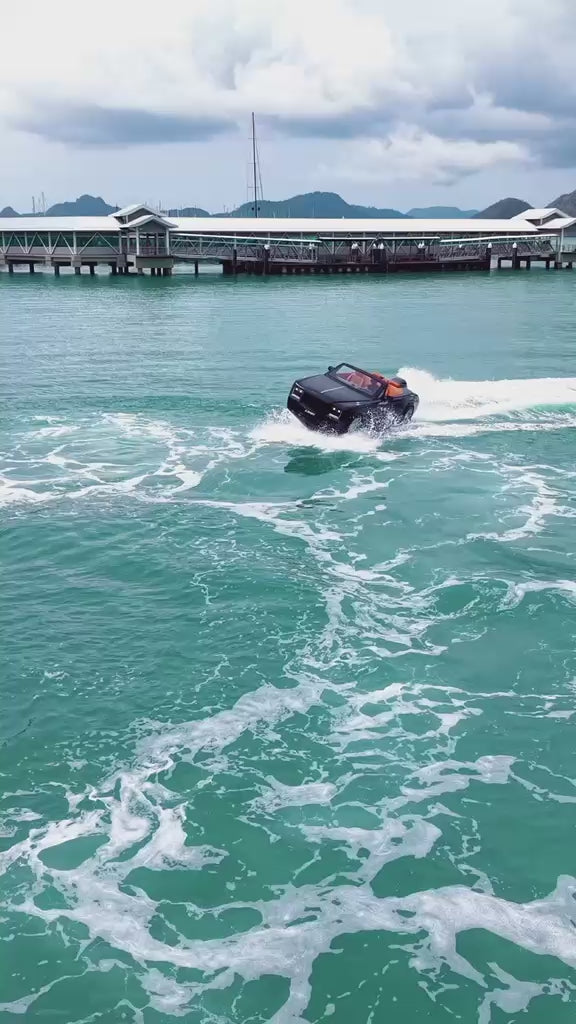 Jetcar Sunset Funride – “Rolls Royce on the Sea” Experience